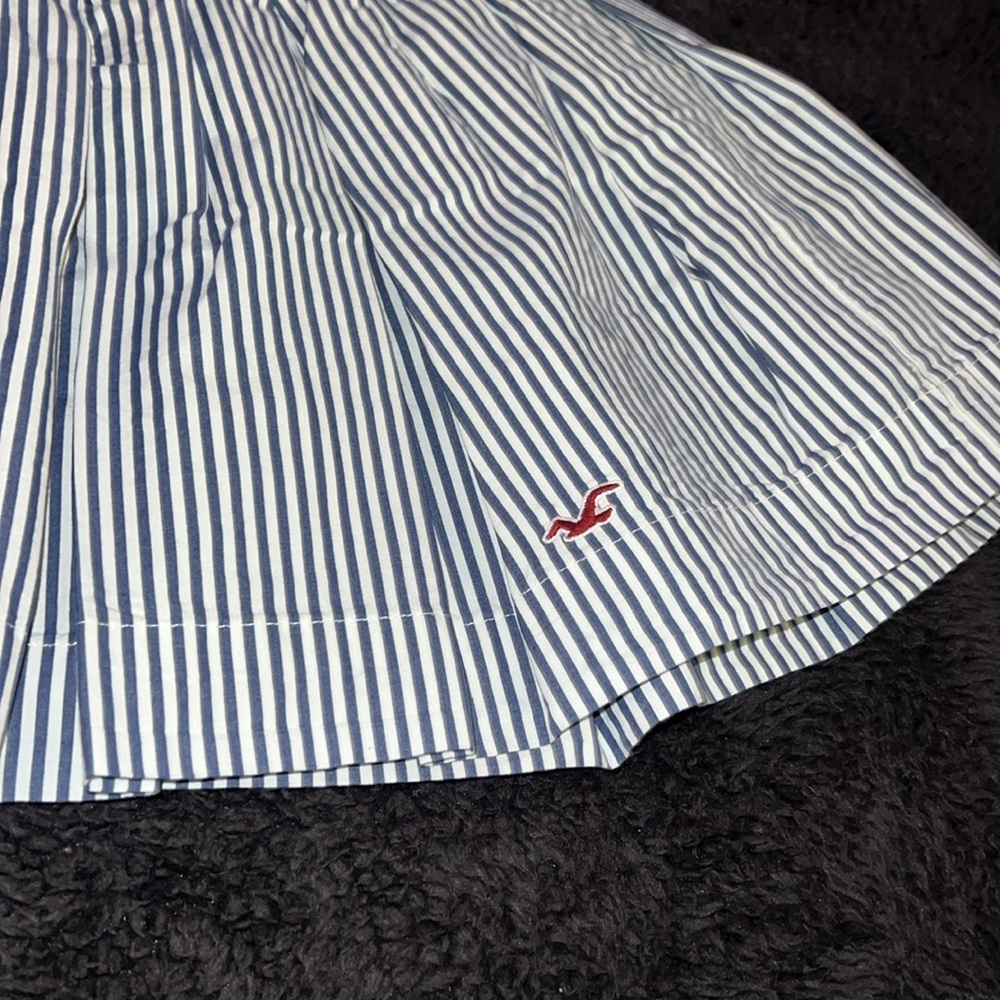 Hollister pleated mini skirt - Picture 4 of 4